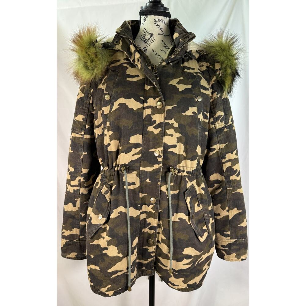 BNCI Boundless North Camouflage Camo Fur‎ Trim Winter Parka Coat Jacket Large